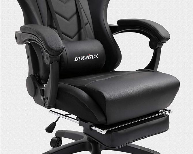 【20%OFF！本日限定のAmazon特選タイムセール】リモートワークの相棒に！振動リラクゼーションを楽しめるゲーミングチェアがお買い得