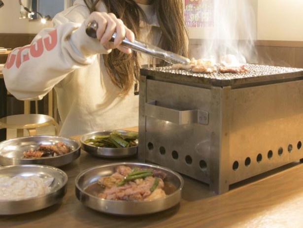 【写真を見る】朝じめの新鮮ホルモン！