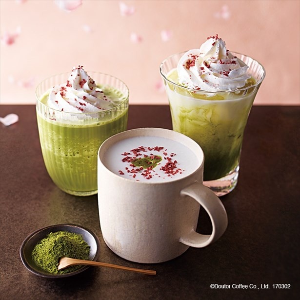 【写真を見る】国産さくらのホワイトショコラ抹茶ラテも同時に発売中だ