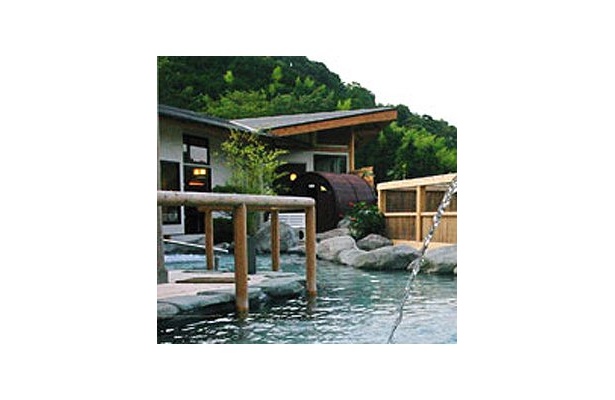 行ったつもりで、銀座の足湯を楽しんでみては？