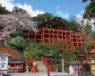 佐賀の一大“パワースポット”祐徳稲荷神社へ！