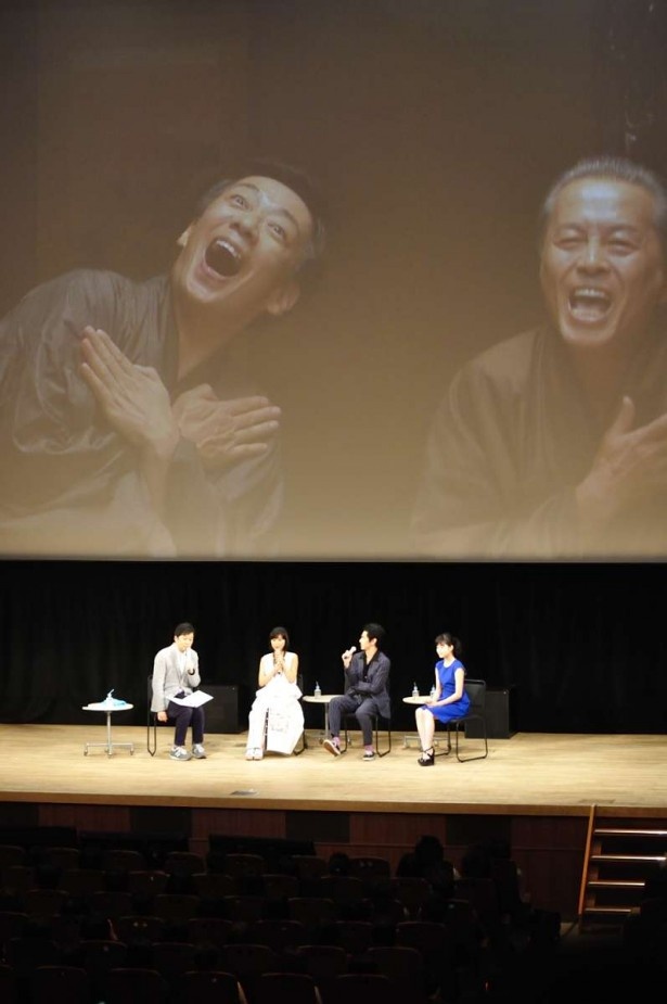 トークでは､ゲストそれぞれの「べっぴん」なシーンも紹介。永山は長太郎(本田博太郎)と五十八(生瀬勝久)の「リンゴの歌」のシーンだとか
