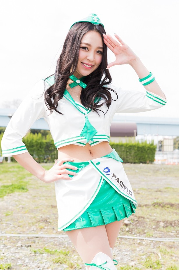 パシフィックレーシングの美人レースクイーン