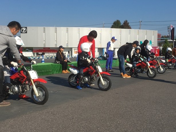 子どもも参加できるバイクの試乗体験イベント