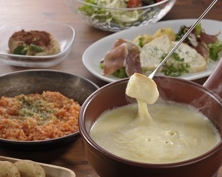 チーズでディナー！パンケーキ「ダッチベイビー」の名店がチーズ料理店に変身！