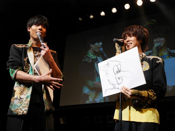 第1部のお絵かき対決で勝利した平松賢人