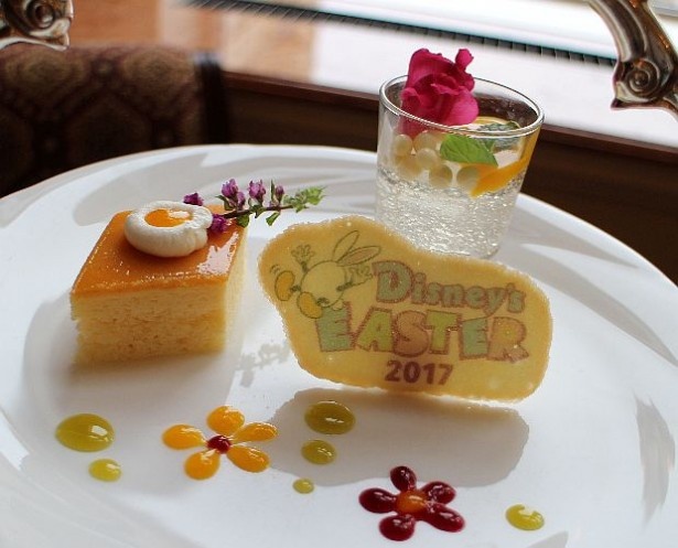 「白味噌のチーズスフレ」はちょっぴり味噌の塩味が効いている