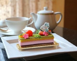 美しい“春”ケーキ！アンバサダーホテルのイースター