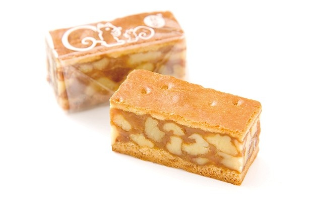 「クルミッ子」(140円)は、鎌倉の名物菓子としても知られる