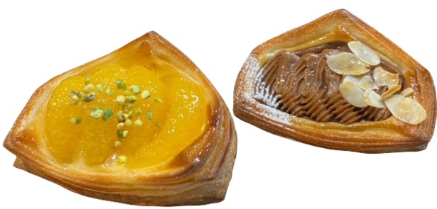 ブール アンジュの「マロンクリームデニッシュ」(写真右)と「伊予柑デニッシュ」(同左)