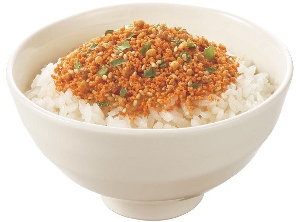 【写真を見る】ご飯が台湾ラーメンに変身!?