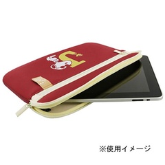 「タブレットケースソフト」は、タブレット(11インチ対応)、B5ノートを入れられるサイズ