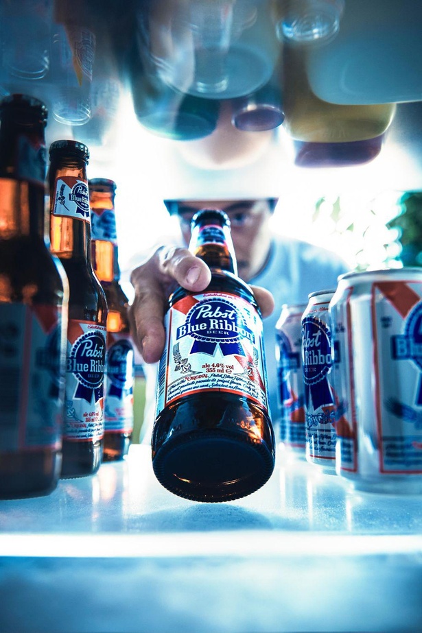 アウトドアスパイス「ほりにし」とラガービール「Pabst Blue Ribbon