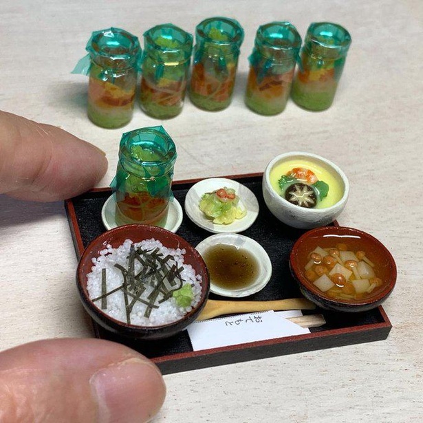 瓶ドン定食のミニチュア
