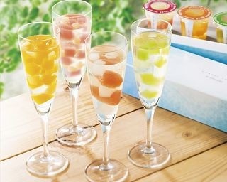 ジュレと果肉が重なり合う！ヨックモックの新サマーデザート