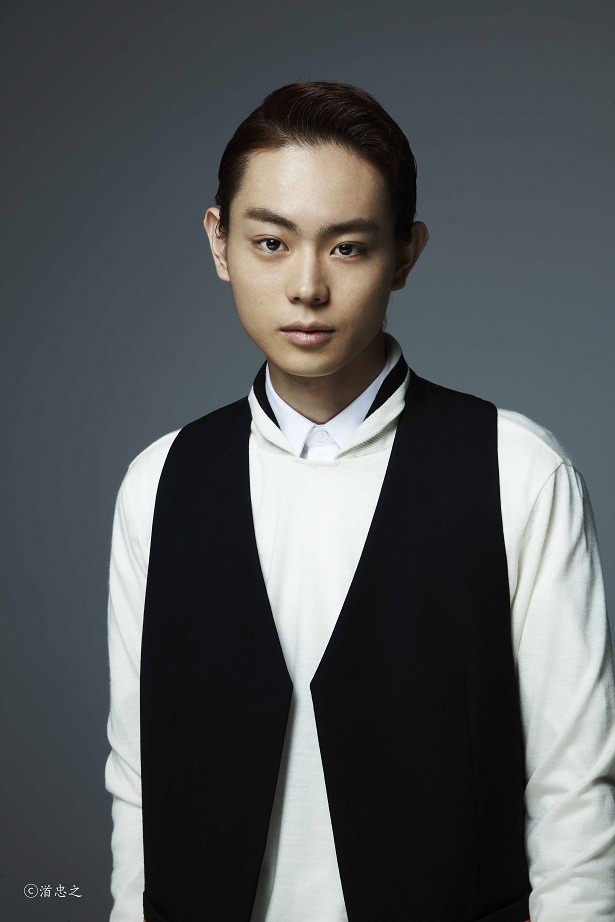 【写真を見る】人気俳優の菅田将暉さん
