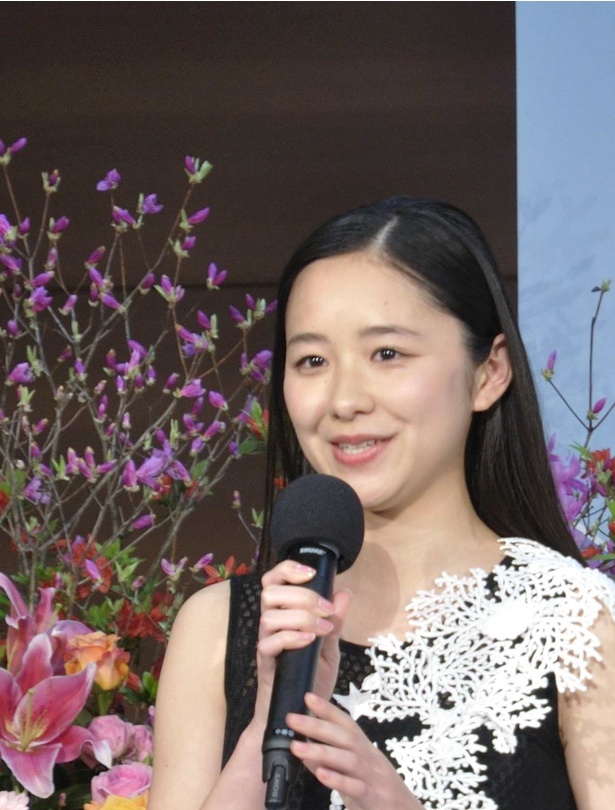2年前までは滋賀県の普通の高校生だったという堀田真由はてんの妹・りんを演じる
