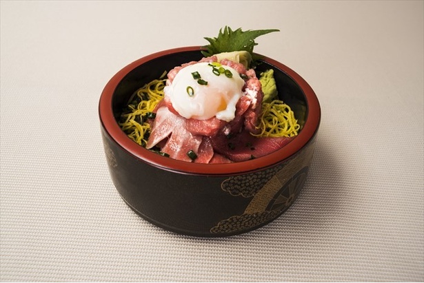 ねぎとろでタワーを作った「バベルタワー風ねぎとろ丼」