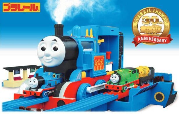 グッドアイディア賞は、きかんしゃトーマス「蒸気がシュー！でっかいトーマス」※2022年4月下旬発売予定、動力車、レール、情景は別売り