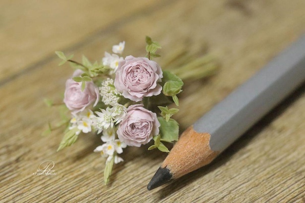 鉛筆サイズのバラの花束