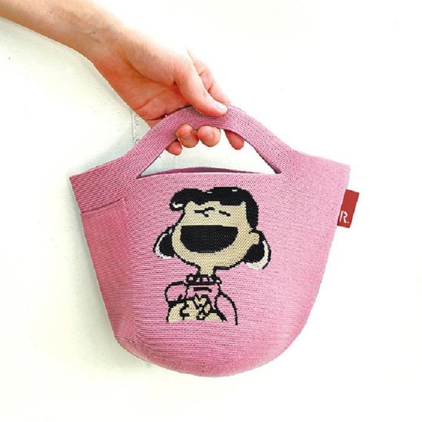 コロンとしたフォルムが魅力の「PEANUTS ROOTOTE ルートート ポーノ S」(各4400円)