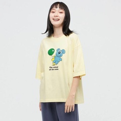 「ピーナッツ・サンデー・スペシャルズ UT グラフィックTシャツ(半袖・オーバーサイズフィット)」CREAM