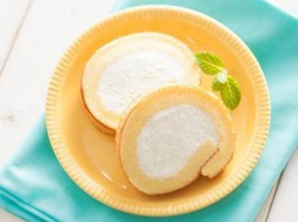 濃厚なホイップクリームが増量！「THEセブンロール」