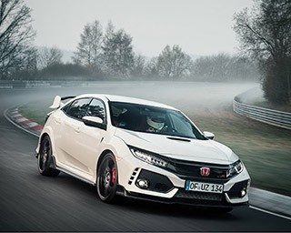 新型シビックTYPE RがニュルFF最速タイムを更新！