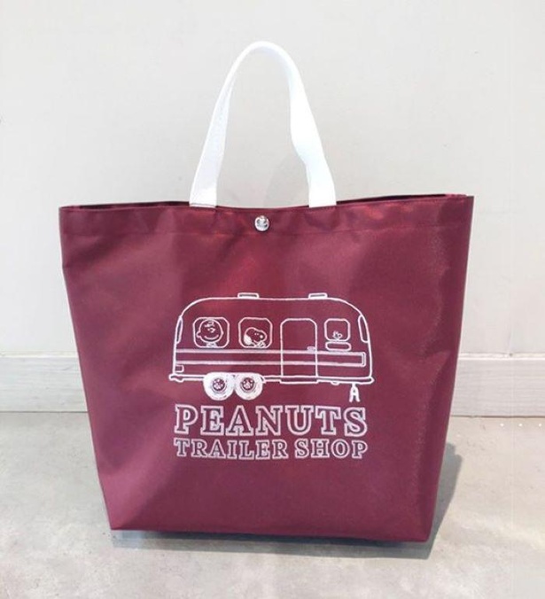 「＜PEANUTS TRAILER SHOP＞ NYLON TOTE BAG　エンジ」(4400円)