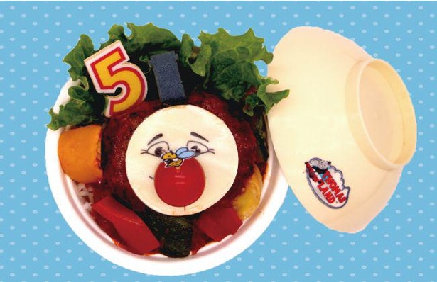 「赤鼻ジェームスのトマト煮込みハンバーグ丼」(1600円)