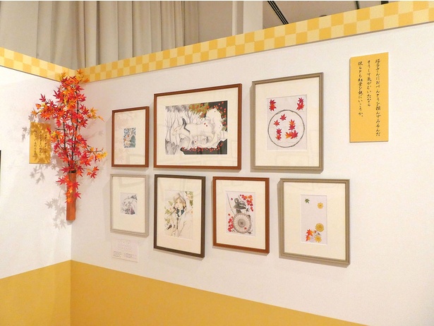 「四季」のコーナーでは、桜、紅葉、椿をテーマにして原画が展示されている
