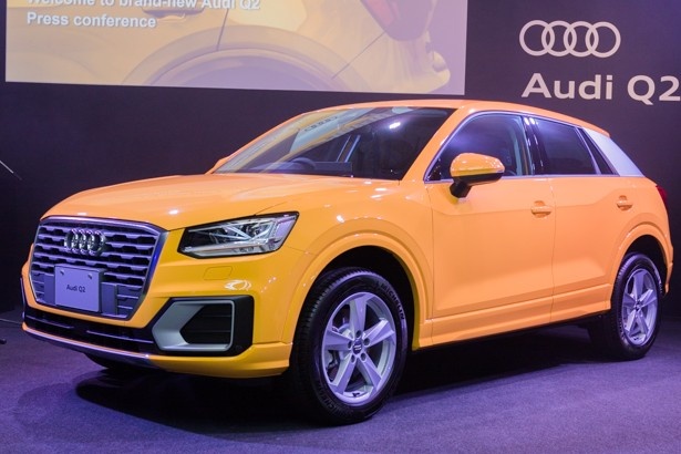 ステージ上のAudi Q2