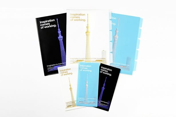 Smithの「5パーツホルダーA4」(上、各440円)、「チケットホルダー」(下、各330円)
