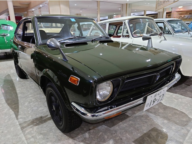 トヨタ スプリンター クーペ 1600 トレノ(1972年／日本)。カローラの2ドアスポーティセダンとして生まれた派生モデル