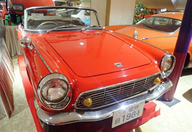 ホンダ S600(1965年／日本)。トヨタ スポーツ800とともに国内スポーツカー人気の火付け役になった