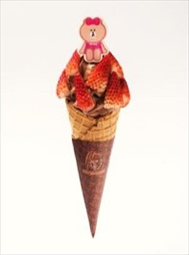 【写真を見る】LINE×マックスブレナー「チョコレートプラリネソフトクリーム」(750円)