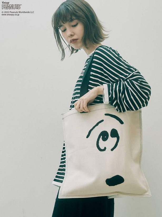 「PEANUTS tote bag オフホワイト」(7700円)