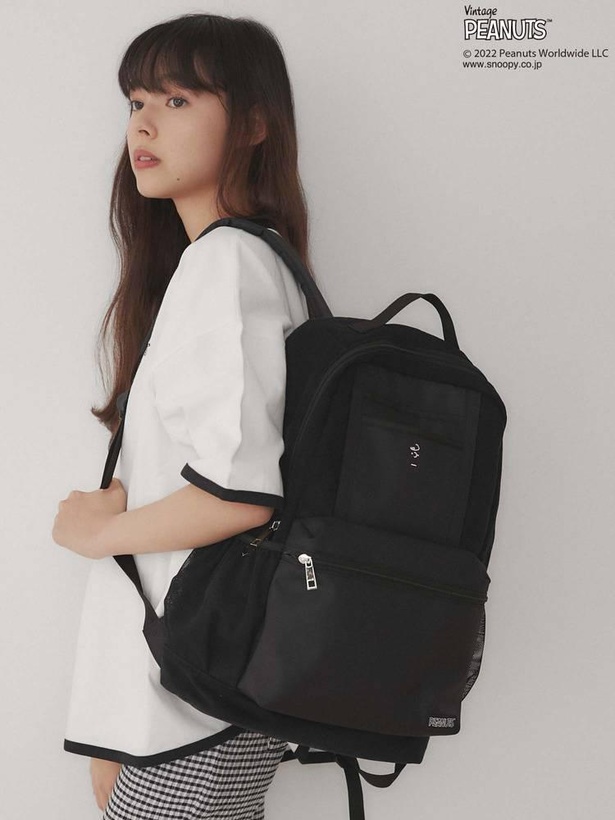 「PEANUTS backpack ブラック」(9900円)