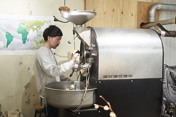 【写真】京都のWEEKENDERS COFFEEから焙煎機を譲り受けたことも、開店を決めたきっかけの一つ