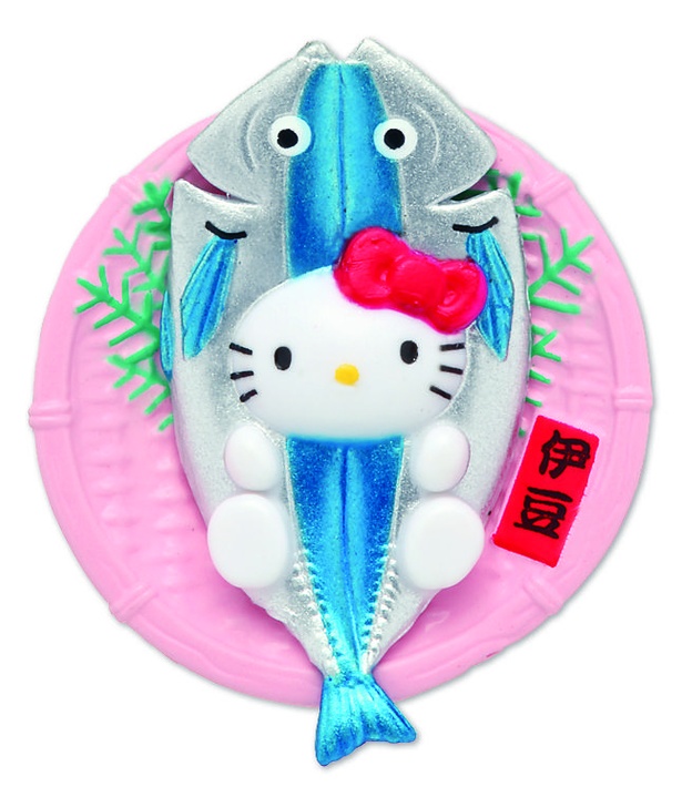 「静岡県限定・鯵の開きハローキティ」。「ハローキティ」というより、どちらかというと「魚」である
