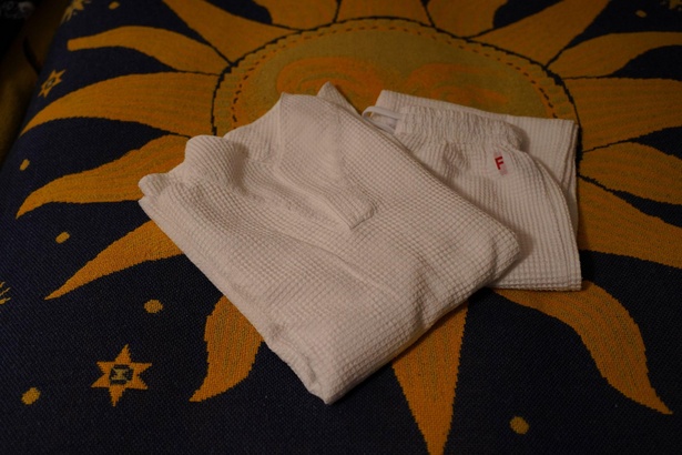 ワッフル生地の柔らかなパジャマも用意されていて、思わず買いたくなる着心地のよさ！100/120/140センチの子供用室内着も借りることができる
