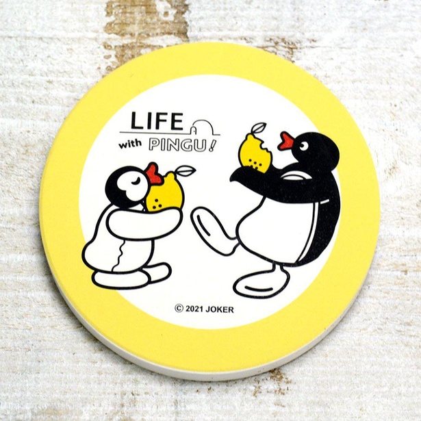「吸水コースター(LIFE WITH ピングー)レモン」(770円)※サイズ：直径約102ミリ