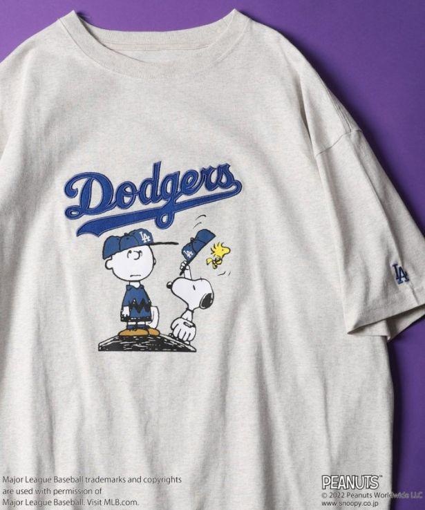 スヌーピー×MLBのコラボTシャツが6色登場！WEB限定の大人デザインに