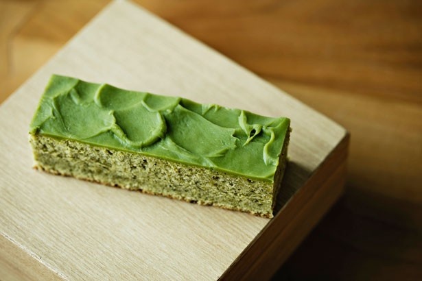 「新茶パウンドケーキ」(税抜800円)