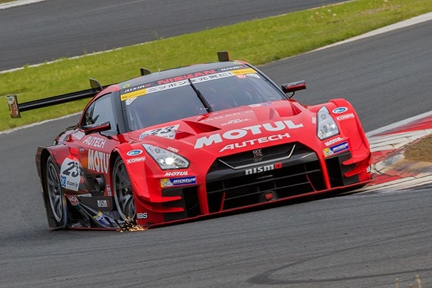 MOTUL AUTECH GT-R