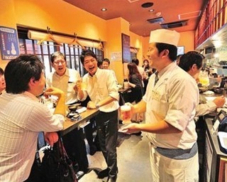 【大阪観光】寿司、肉バル、立ち飲み！難波の注目エリア“座裏”の新店グルメ3選