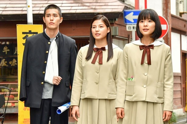 拓実(中島健人)、順(芳根京子)、菜月(石井杏奈)、大樹(寛一郎)が成長していく姿を描く『心が叫びたがってるんだ。』(7月22日公開)