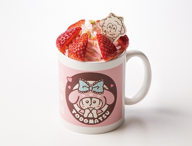 「トド松とマイメロディのKAWAII▲ストロベリーカフェラテ」(1069円)