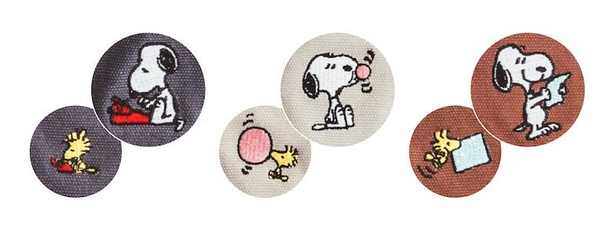 「ベーシックカラートート」(各4290円)の刺繍デザイン