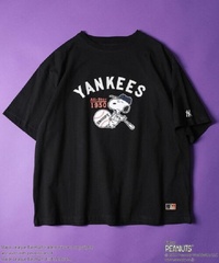 「WEBオリジナル MLB×PEANUTS 別注 クルーネックTシャツ/YANKEES」